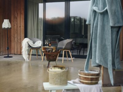 ee10d0ee-a128-4eef-9cda-475acf12de0e